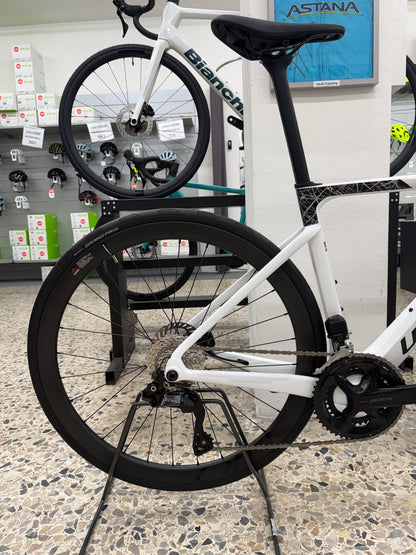 Whistle Vaero 2 — gruppo Shimano 105 Di2, taglia 52
