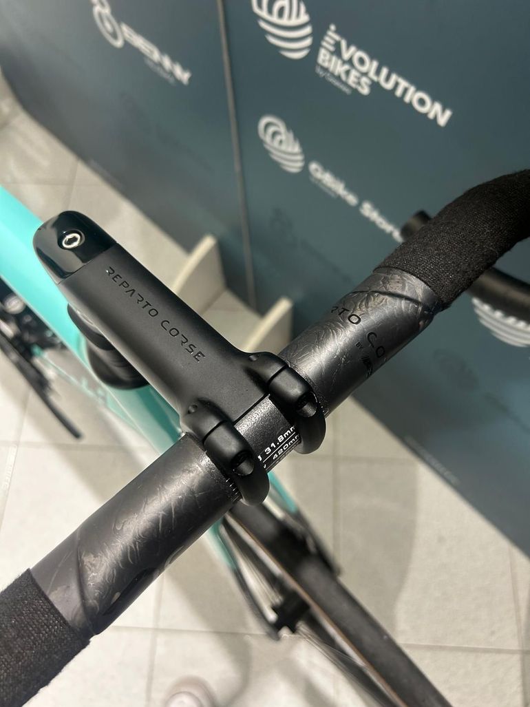 Bianchi Specialissima 2023 usata — dettaglio