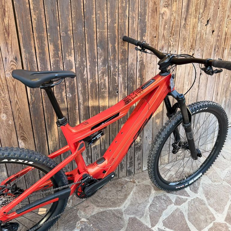 KTM Macina Kapoho Elite 800wh — telaio in Carbonio, Nuovo