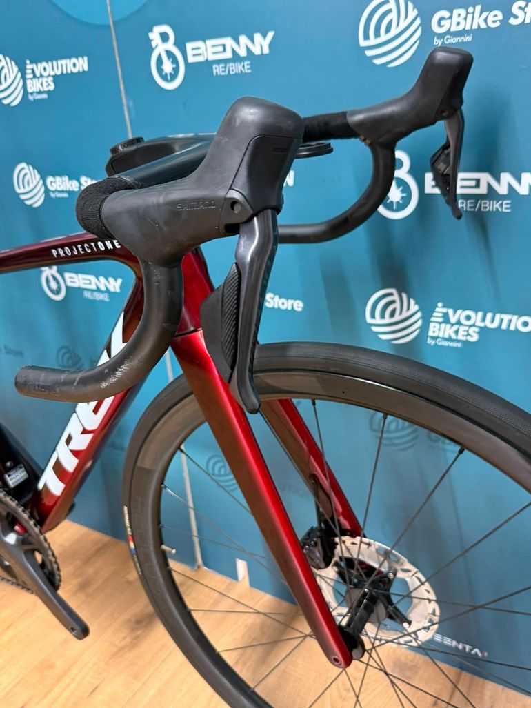 Trek Madone Slr 7 Gen 8 2025 usata — dettaglio