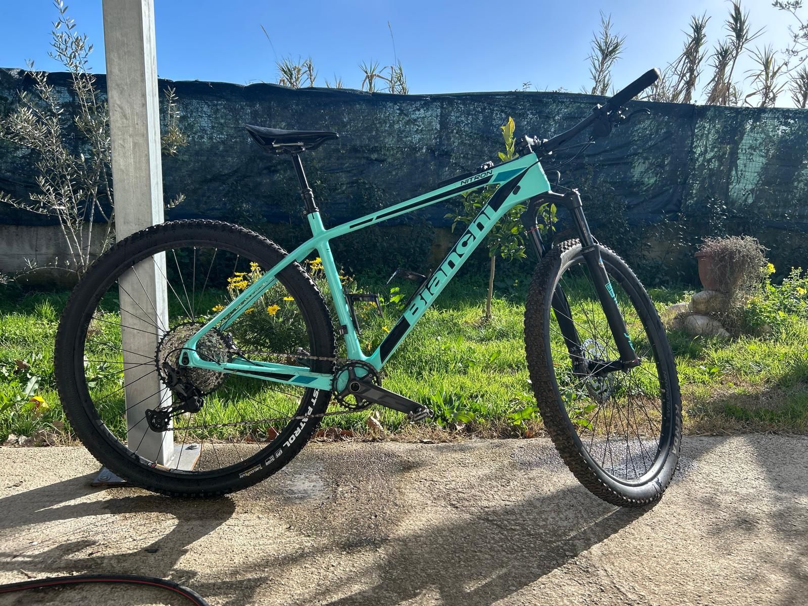 Bianchi Ntron 2024 usata — vista laterale