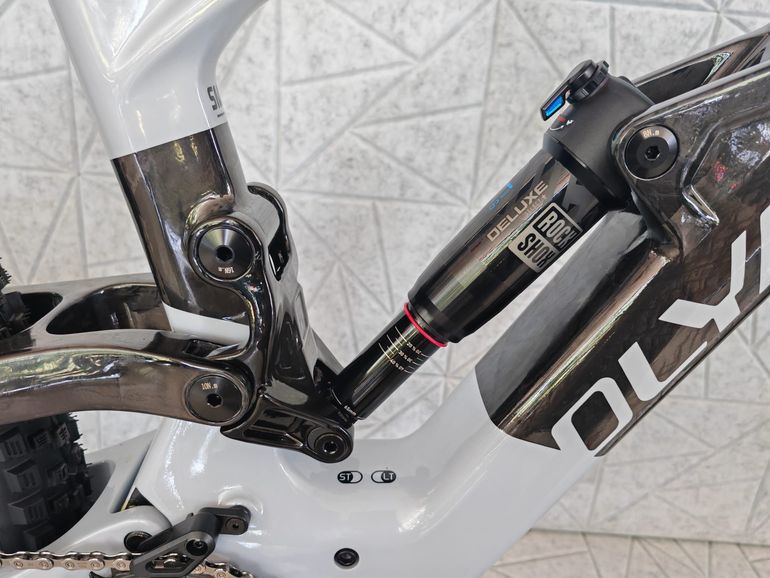 Olympia Hekton 160 Pro 12s — telaio in Carbonio, Nuovo