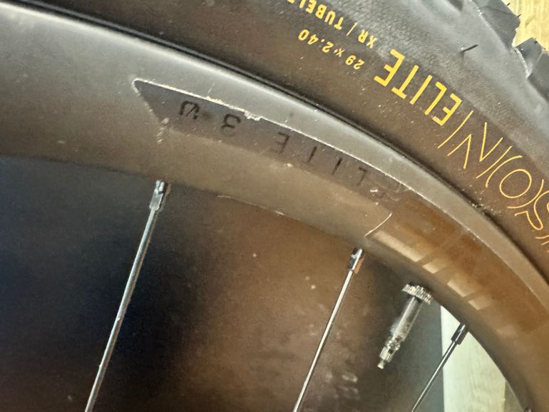 Trek Fuel Exe 9.8 2023 usata — dettaglio