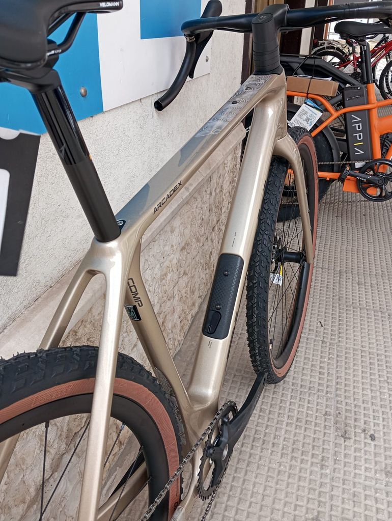 Bianchi Arcadex Comp — gruppo Shimano GRX, taglia M