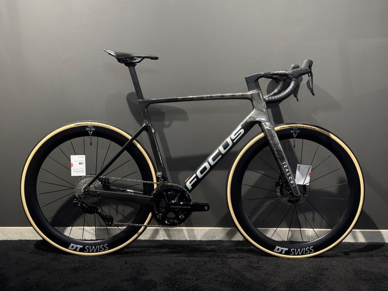 Focus Izalco Max 9.9 2025 usata — vista laterale