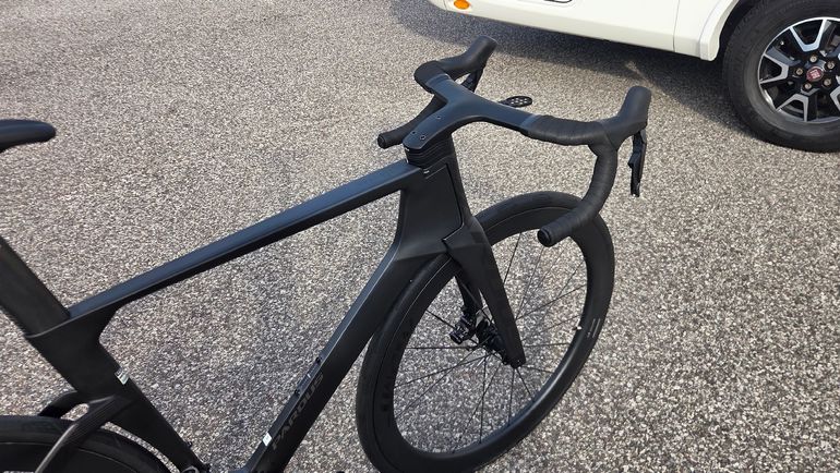 Pardus Custom 2027 usata — dettaglio