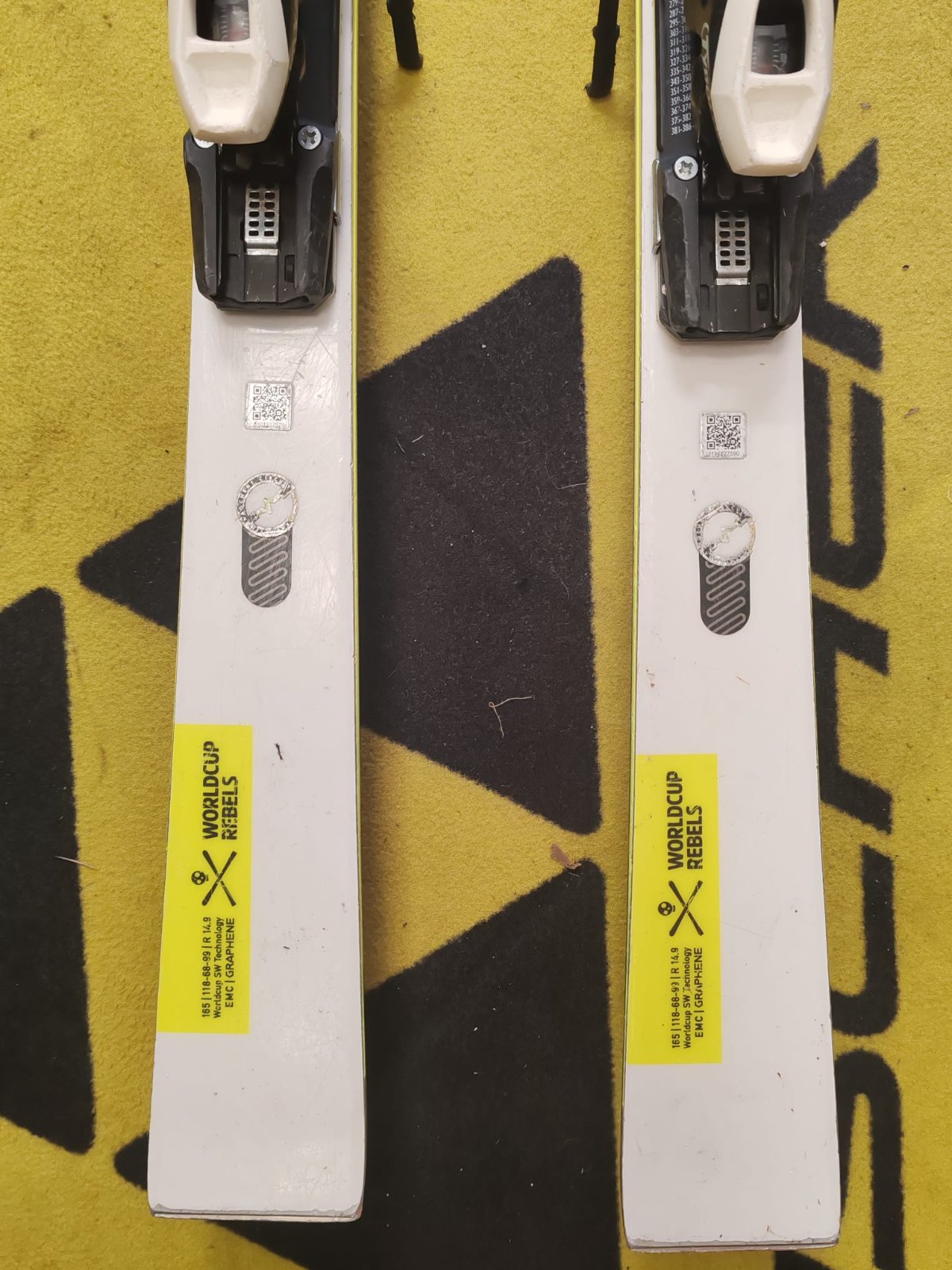 Head Worldcup Rebels e-Speed 2022 — Da Pista usato