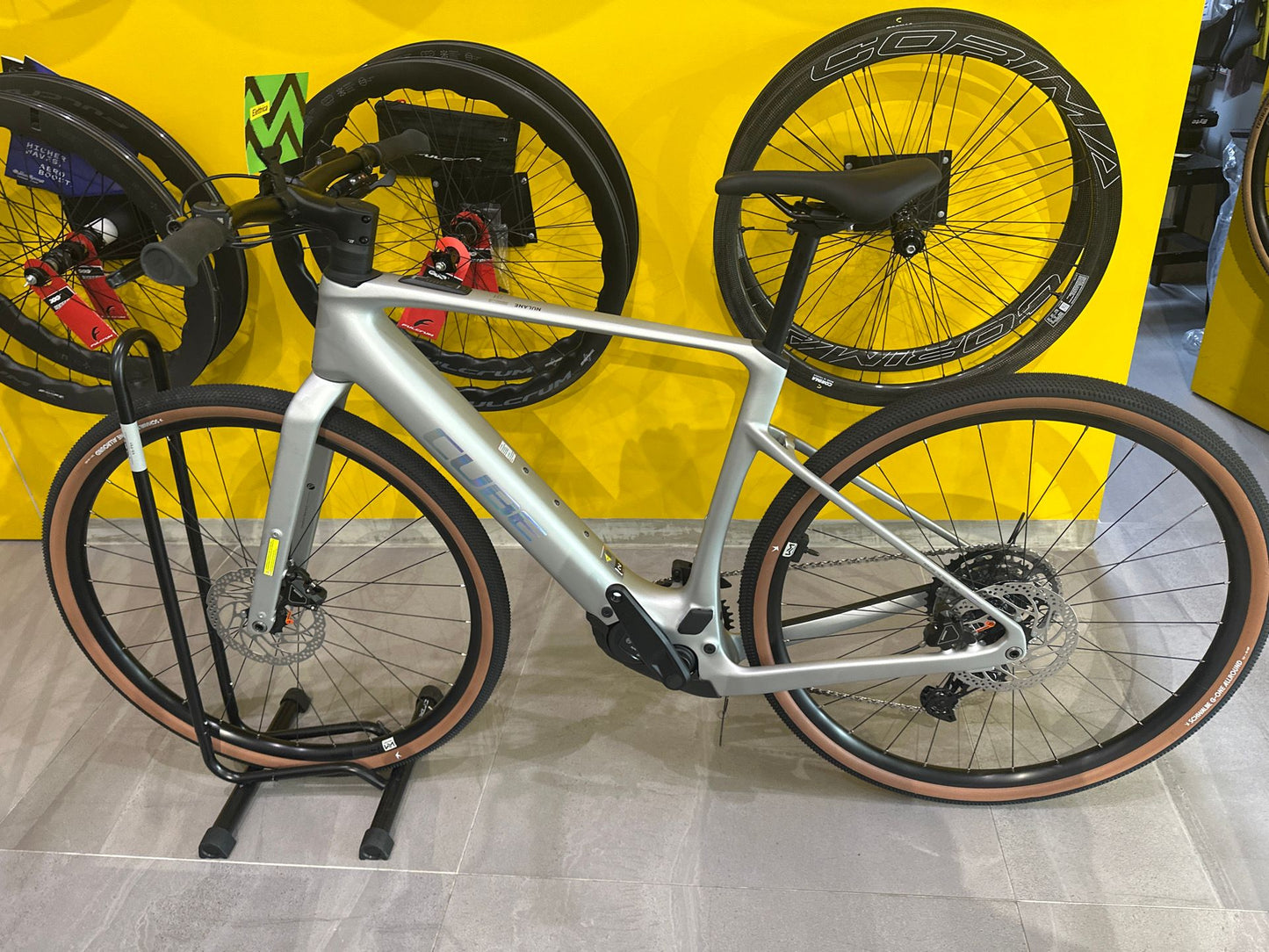 Cube Nulane Hybrid C:62, Race 400x 2025 — Bici usata