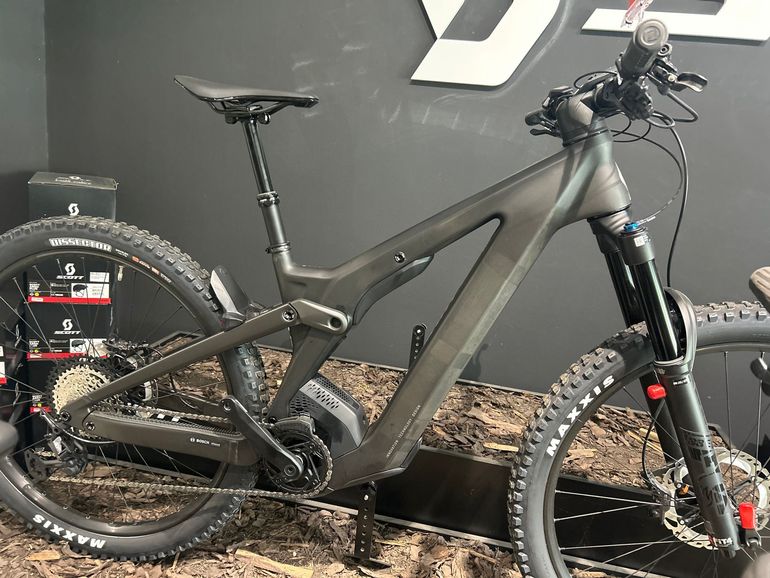 Scott Patron Eride 900 2024 usata — vista laterale