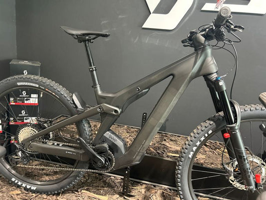 Scott Patron Eride 900 2024 usata — vista laterale