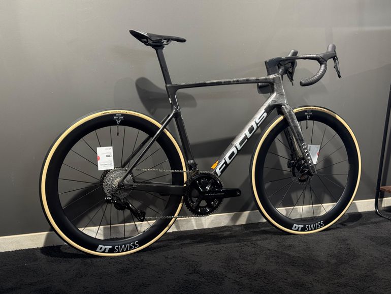 Focus Izalco Max 9.9 — gruppo Shimano Dura Ace Di2, taglia L