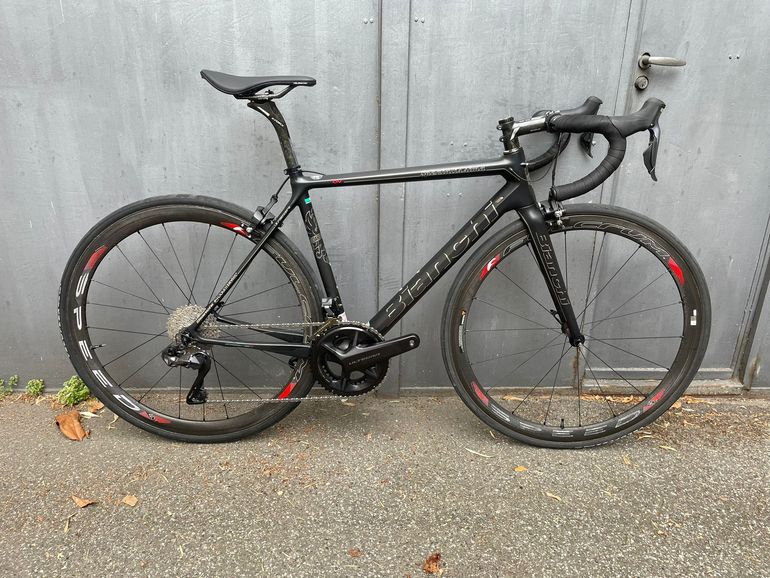 Bianchi Specialissima Cv 2019 usata — vista laterale