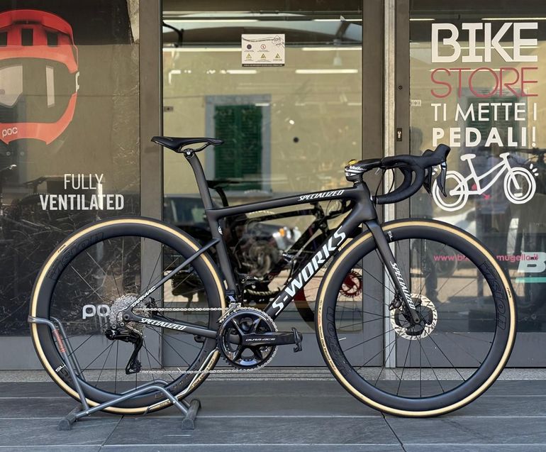 Specialized Tarmac 2023 usata — vista laterale