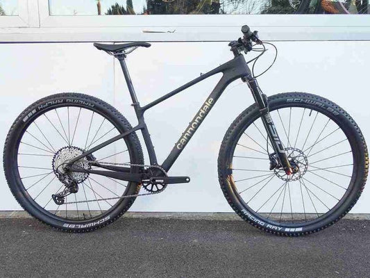 Cannondale Scalpel Ht Carbon 3 2023 usata — vista laterale