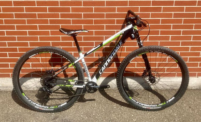 Cannondale F-Si Lefty Carbon 2015 usata — vista laterale