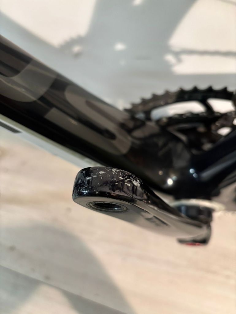 Focus Izalco Pro — gruppo Campagnolo Chorus, taglia S