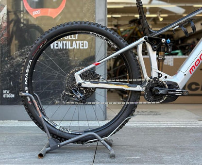 Mondraker E-Crafty Rr — telaio in Titanio, Buone condizioni