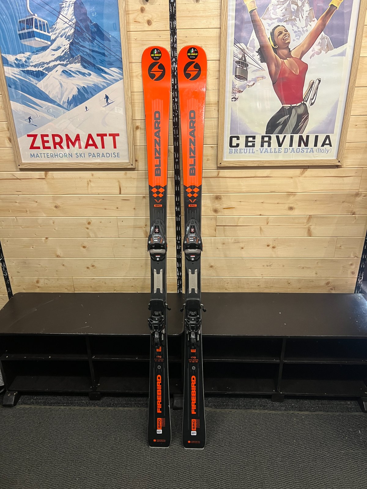 Blizzard Firebird SRC — raggio 13.5m, waist 68mm