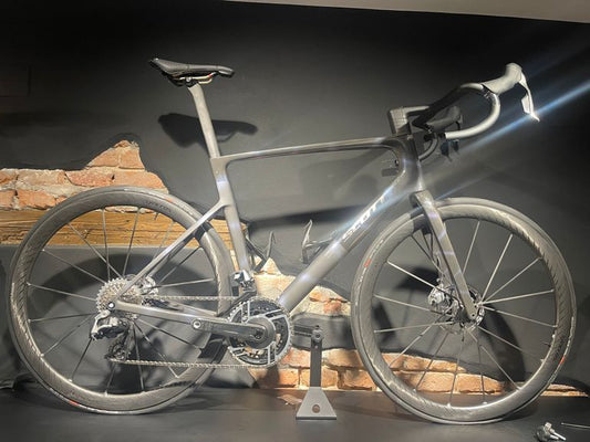 Scott Addict Rc Sl Ultimate 2025 usata — vista laterale