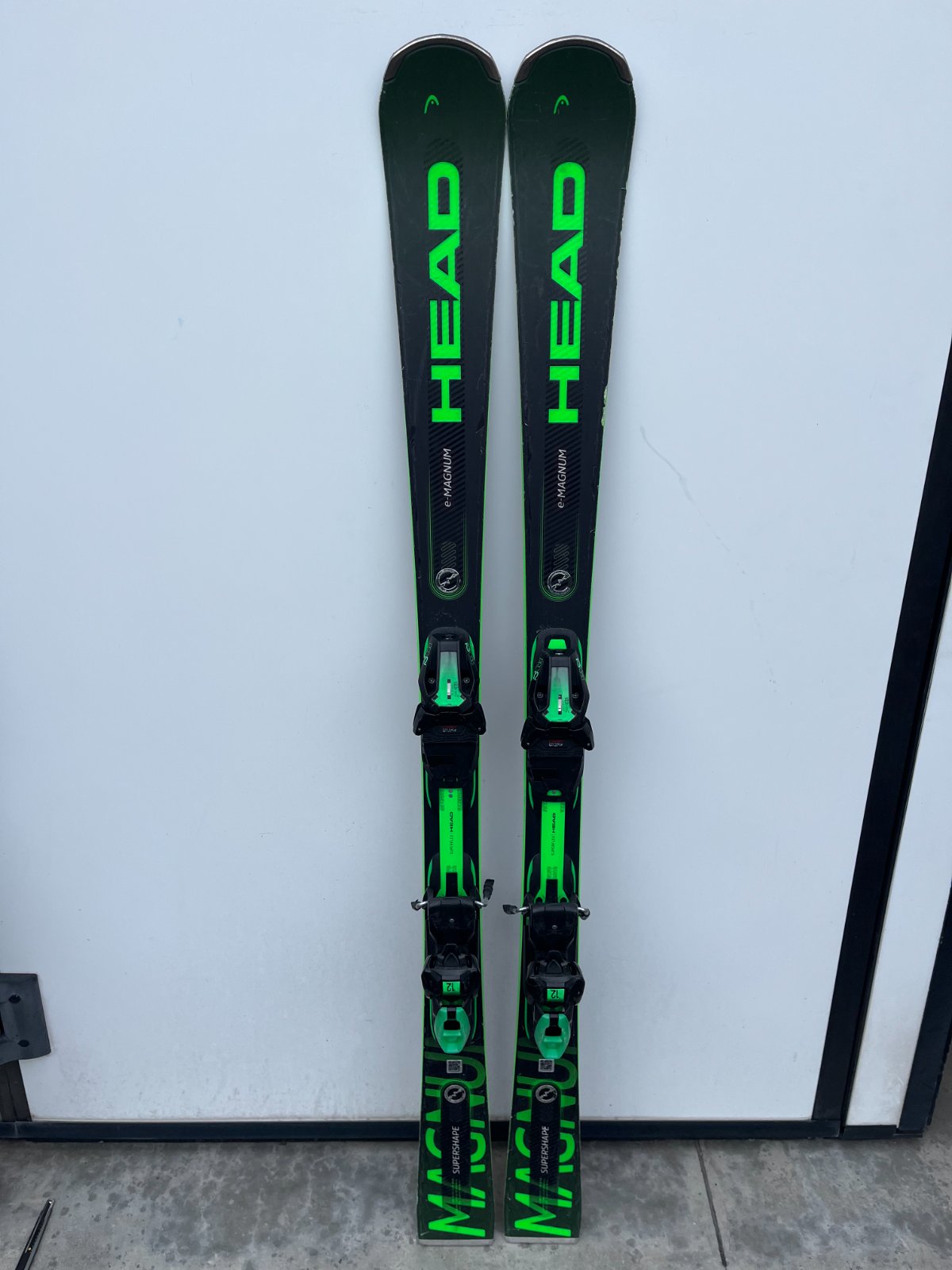 Head Supershape e-Magnum — raggio 9.8m, waist 72mm
