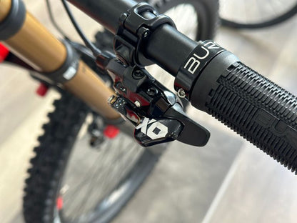 Santa Cruz V10 Dh / Carbon Cc 2024 usata — dettaglio