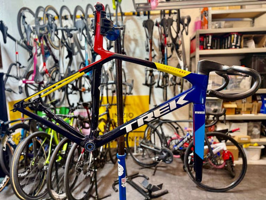 Trek Madone Slr Gen 8 2026 usata — vista laterale