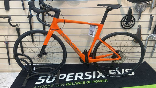 Cannondale Supersix Evo 4 2024 usata — vista laterale