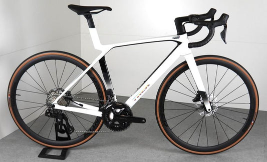 Trek Madone Sl 6 Gen 7 2024 usata — vista laterale