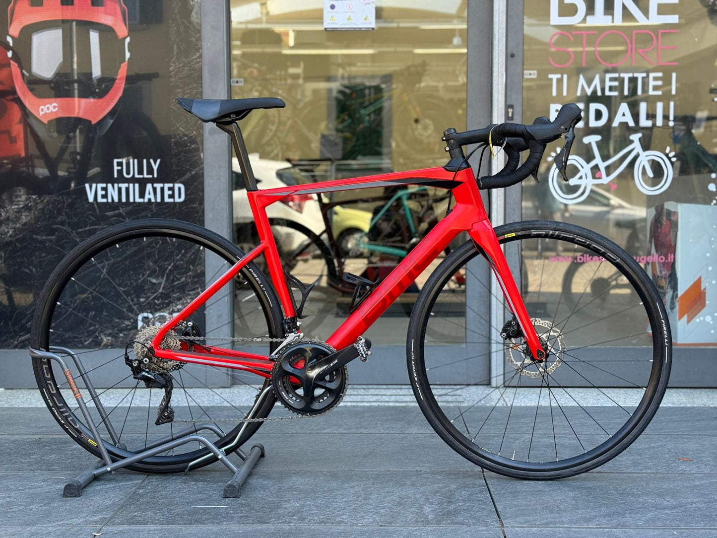 BMC Roadmachine 02 Three 2019 usata