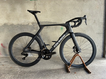 Colnago Y1rs 2026 usata — vista laterale