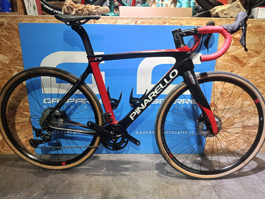 Pinarello Gan Gr 2019 usata — vista laterale