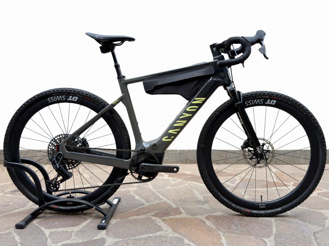 Canyon Grizl:Onfly Cf Trail 2025 usata — vista laterale