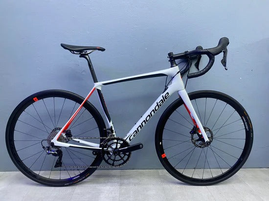 Cannondale Synapse 2018 usata — vista laterale