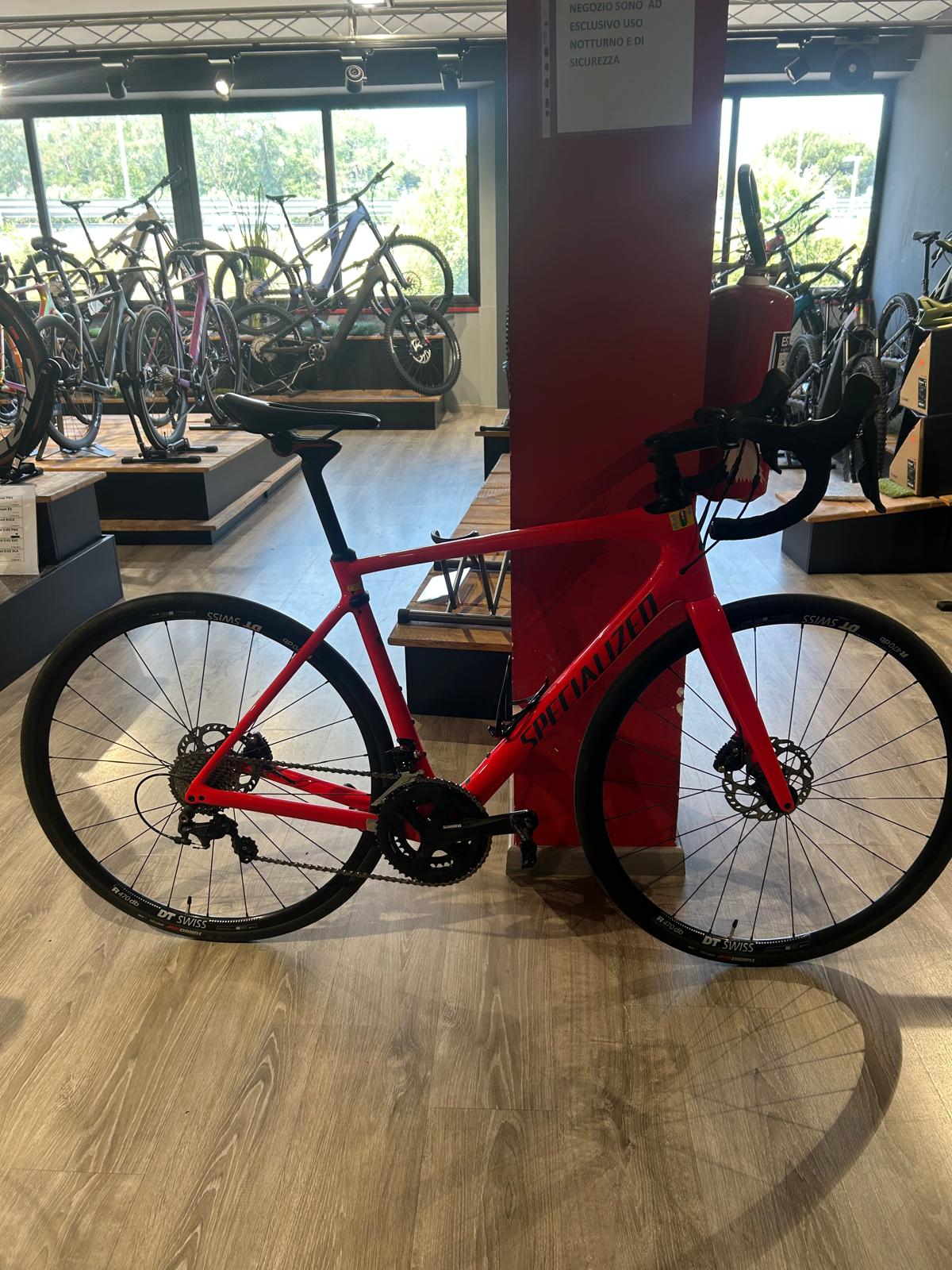 Specialized Roubaix 2020 usata — vista laterale