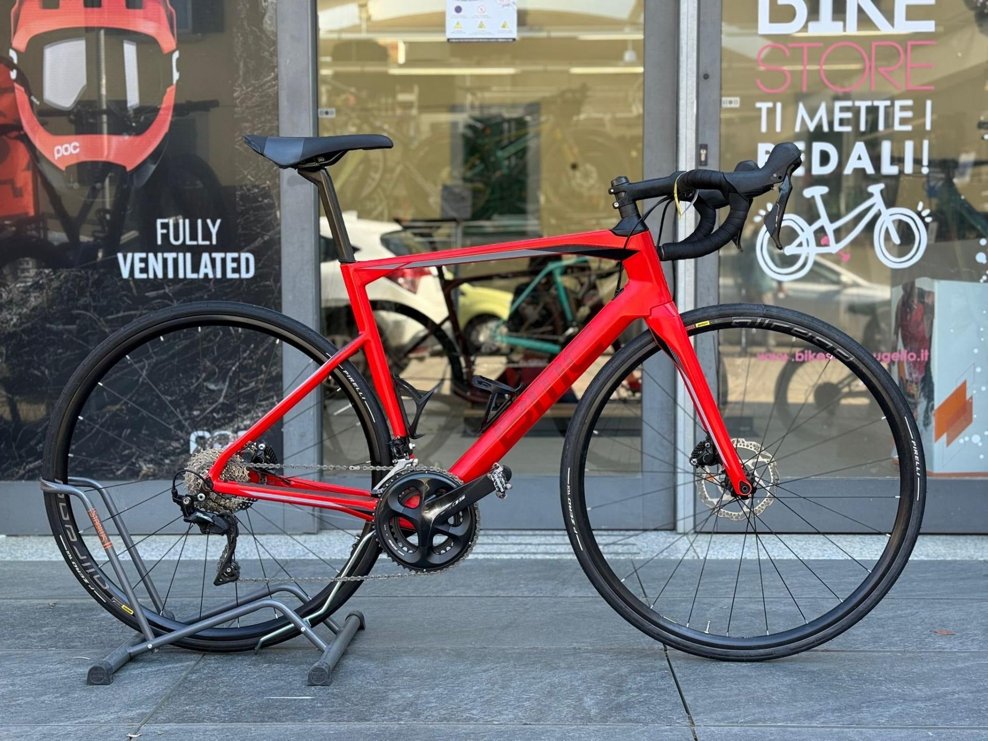 BMC Roadmachine 02 Three 2019 usata — vista laterale