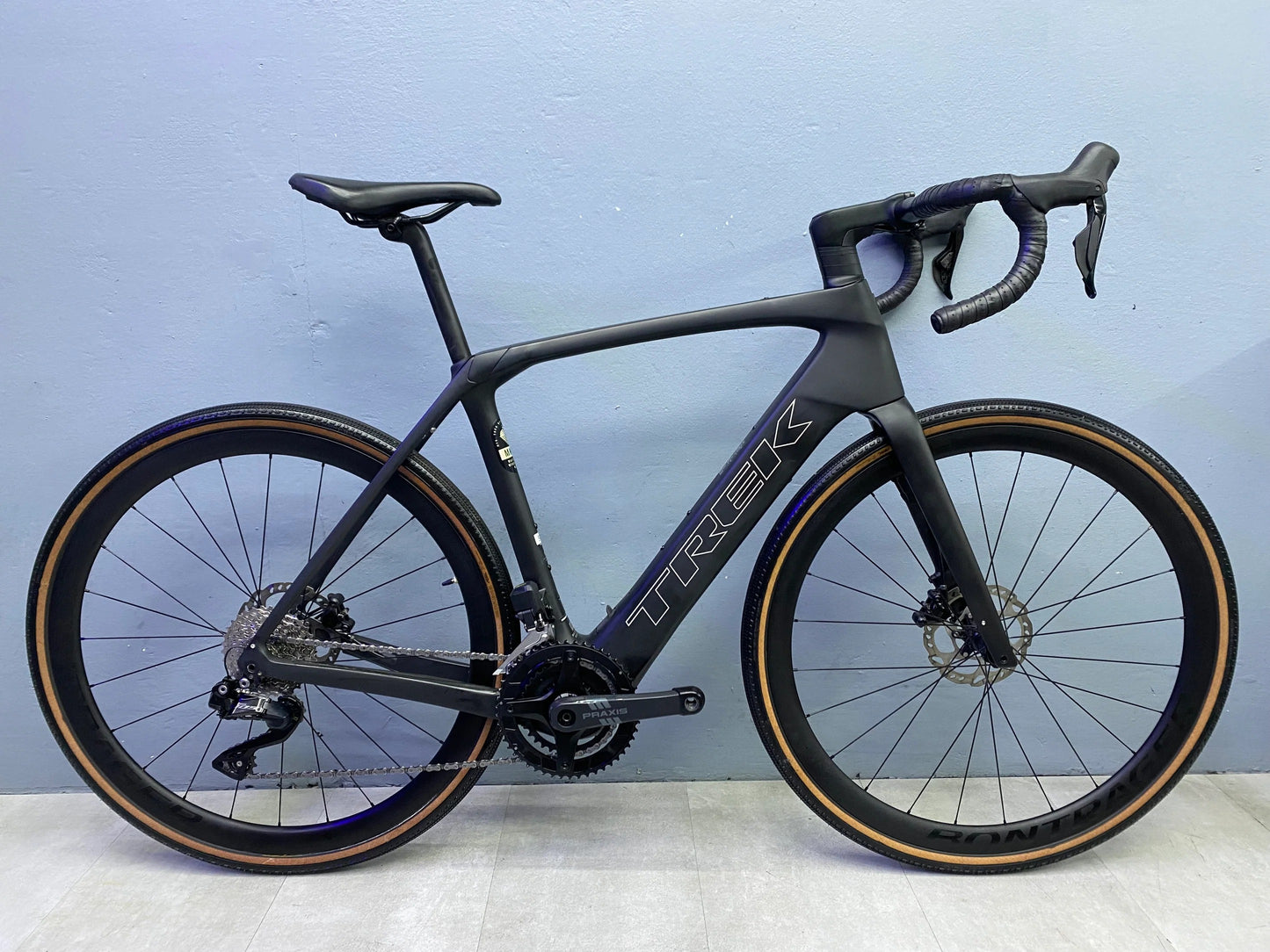 Trek Domane+ Slr 6 2024 usata — vista laterale