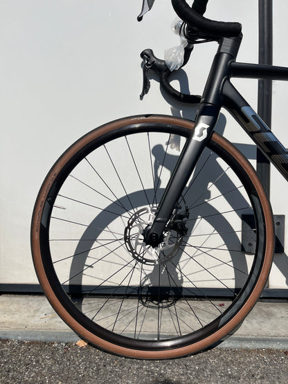 Scott Speedster 40 — gruppo Shimano Claris, taglia M