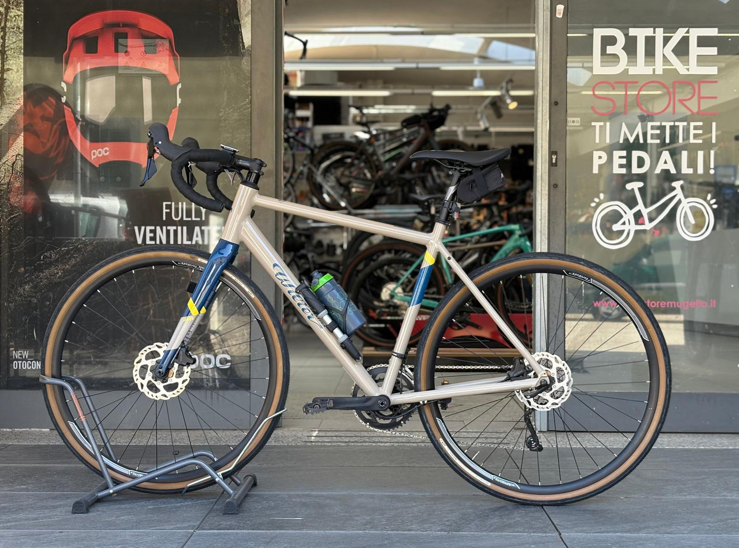 Wilier Triestina Jareen — gruppo Shimano GRX, taglia L