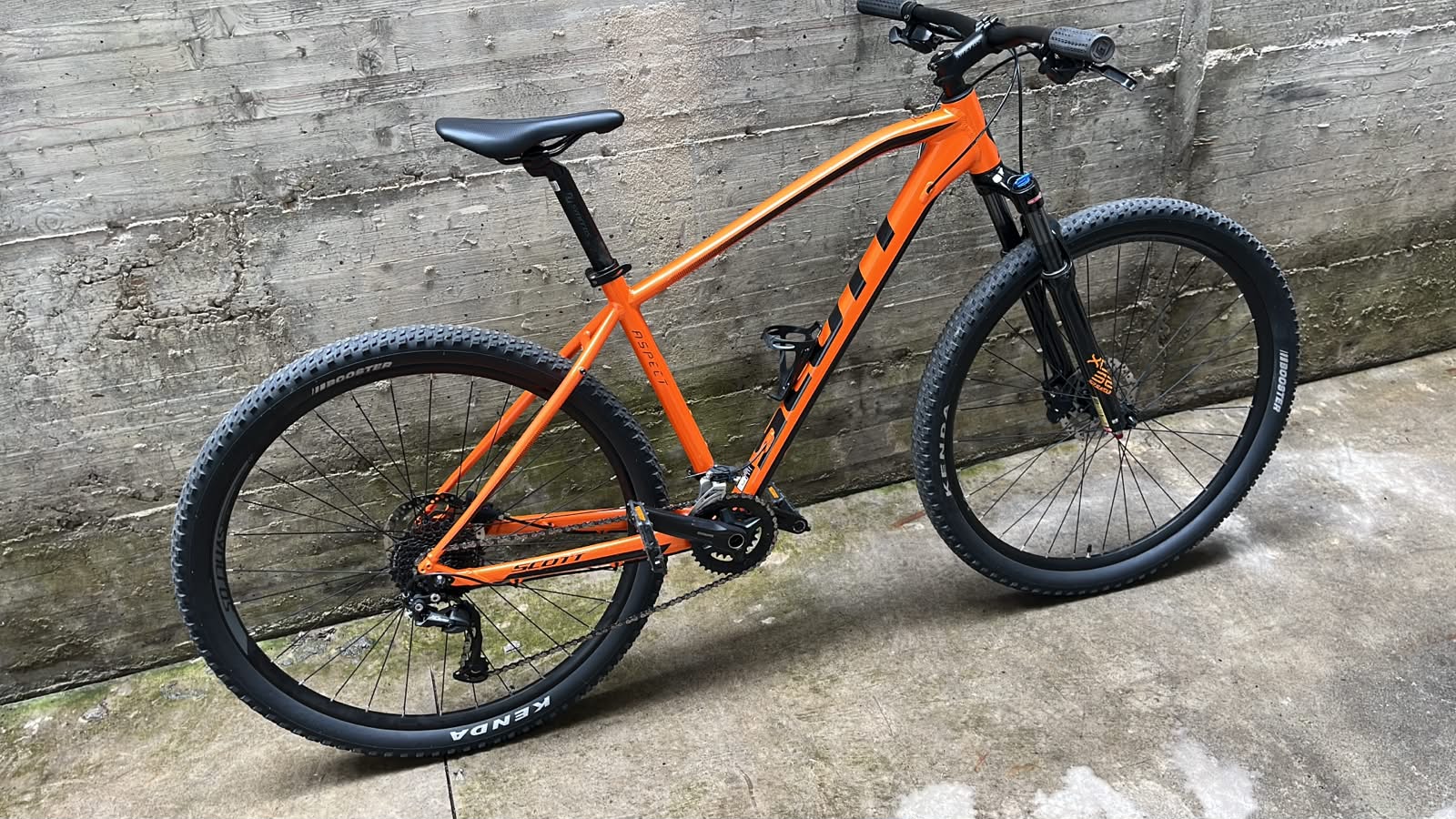Scott Aspect 950 — gruppo Shimano Alivio, taglia L