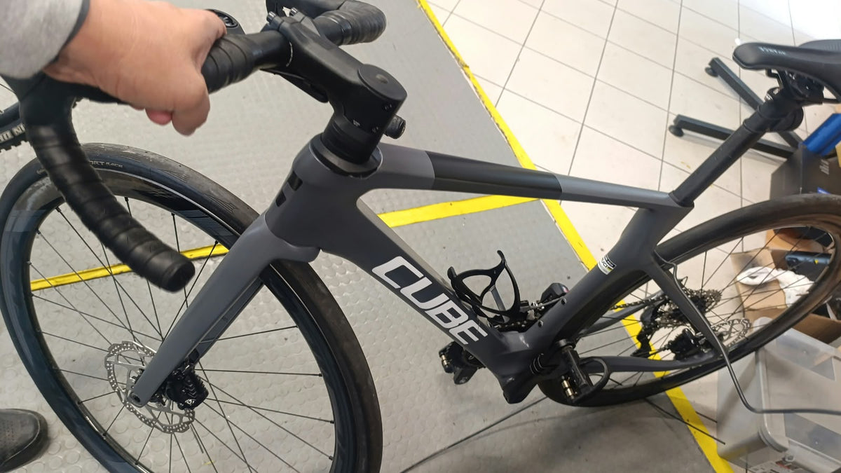 Cube Agree C:62 — telaio in Carbonio, Ottime condizioni