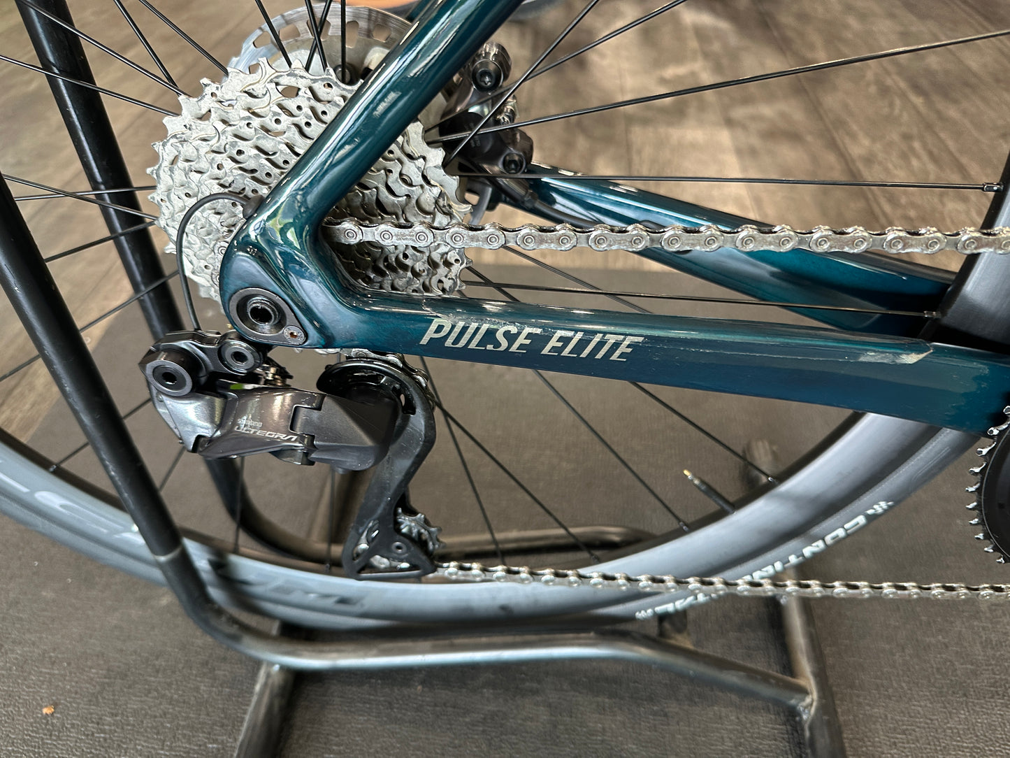 Megamo Pulse Elite 05 Sh12 2024 — Bici usata
