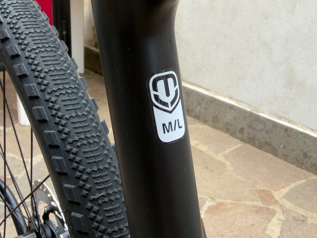 Mondraker Arid Carbon 2025 usata — dettaglio