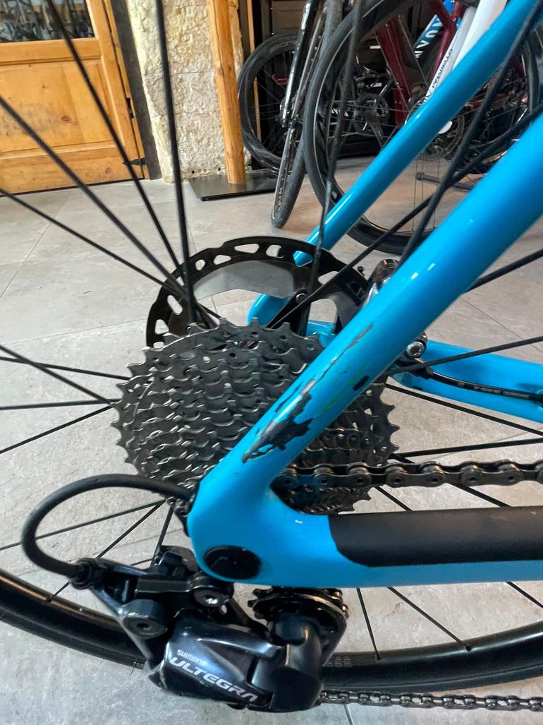 Canyon Endurace Cf 8 2023 usata — dettaglio
