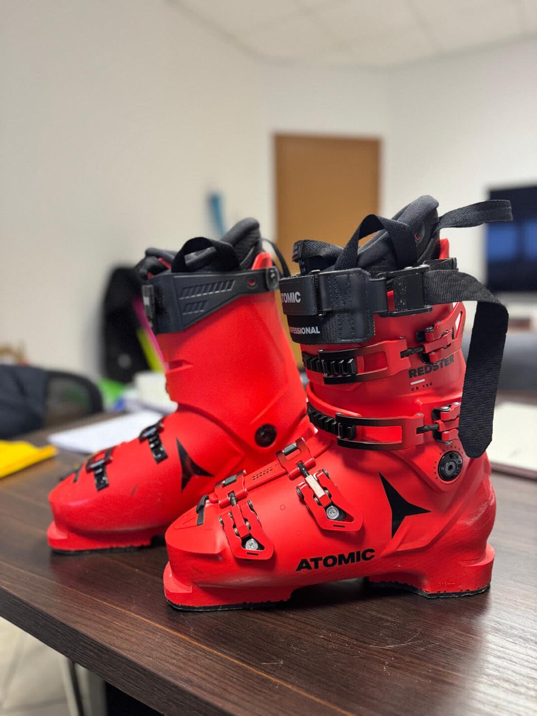 scarponi sci gara Atomic Redster CS 130 tg. 27.5 usati