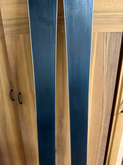 177cm sci Rossignol React R6 Carbon r16 usato