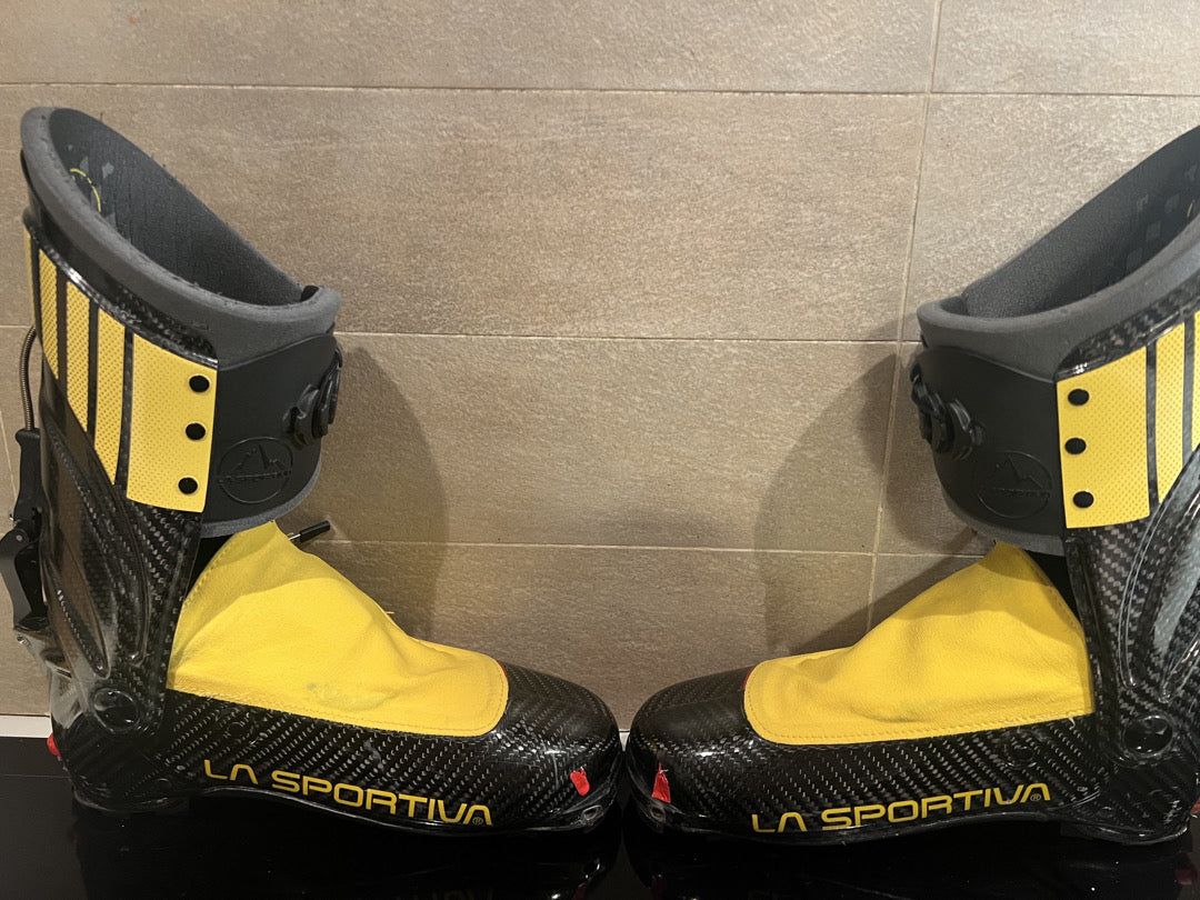 La Sportiva Stratos Hi Cube n. 26 come nuovo