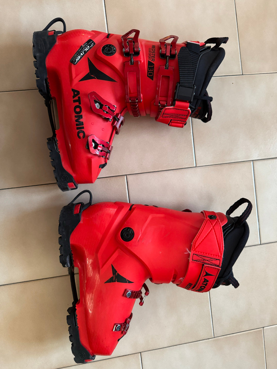 Scarponi Atomic Redster Clubsport 130 tg. 26-26.5 usati