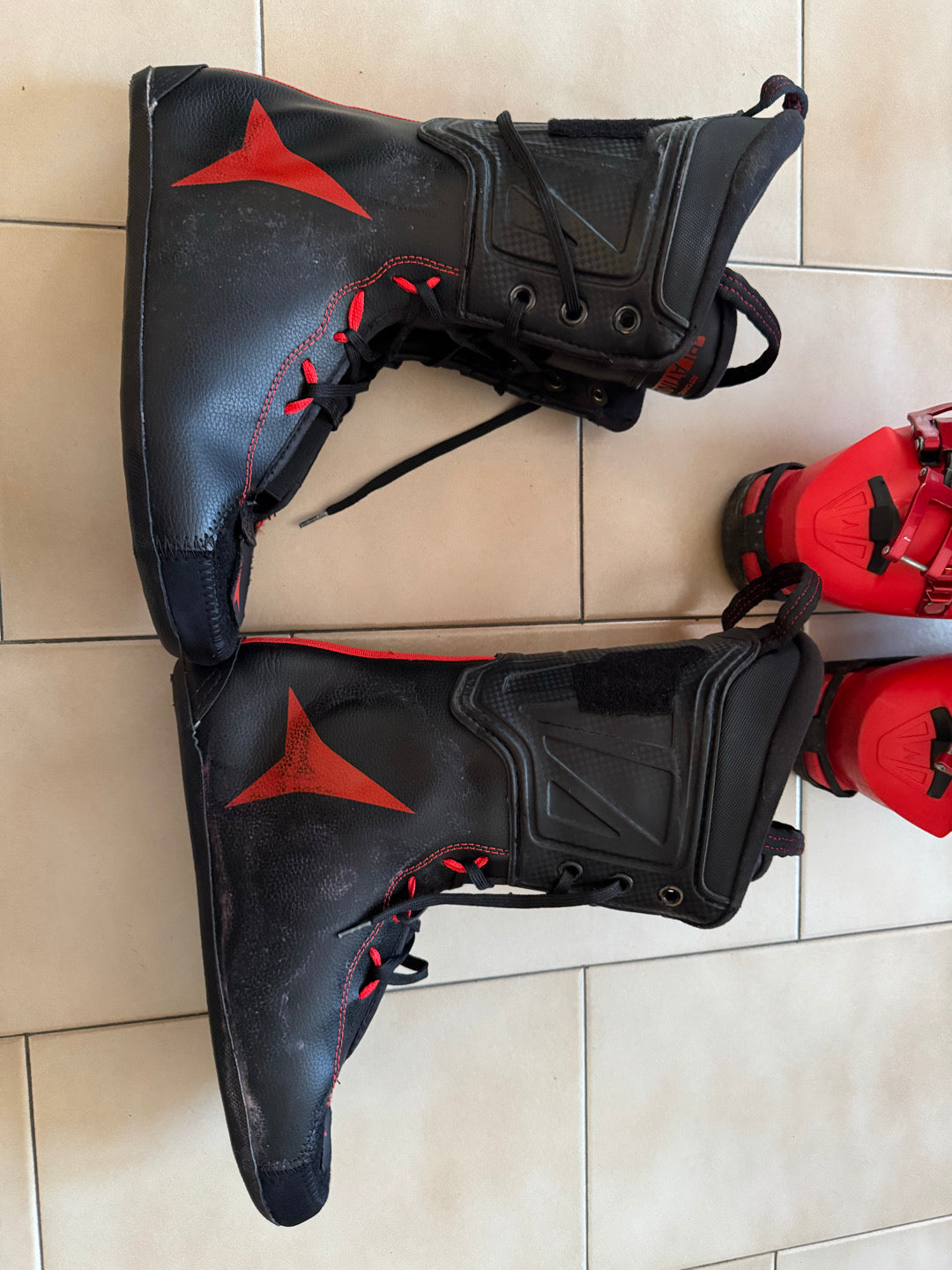 Scarponi Atomic Redster Clubsport 130 tg. 26-26.5 usati