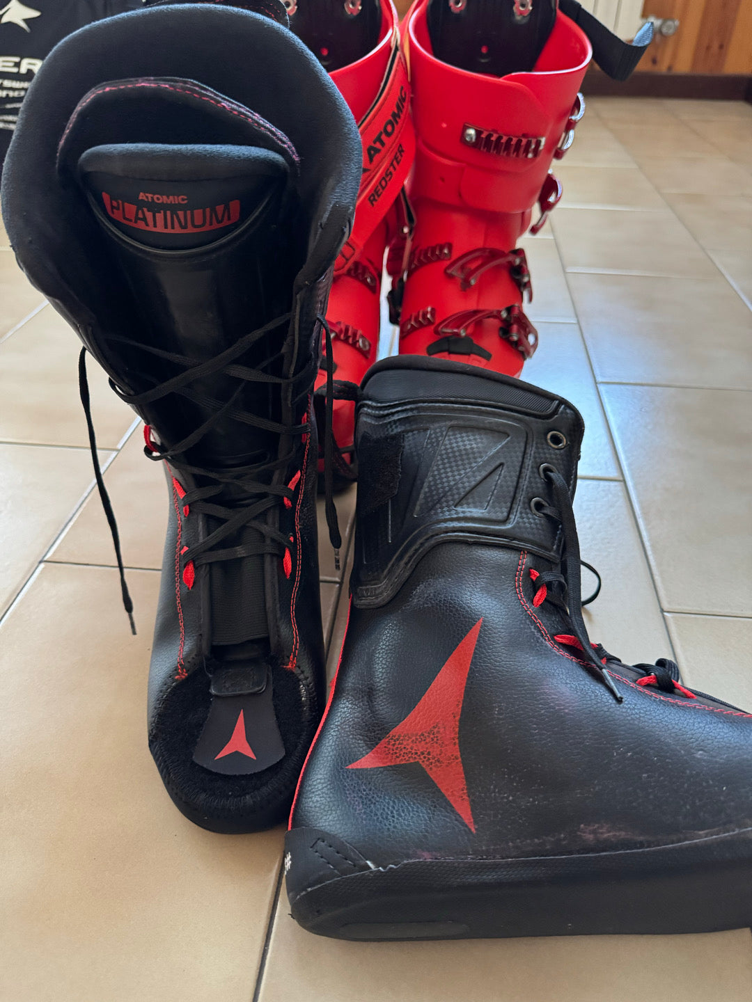 Scarponi Atomic Redster Clubsport 130 tg. 26-26.5 usati
