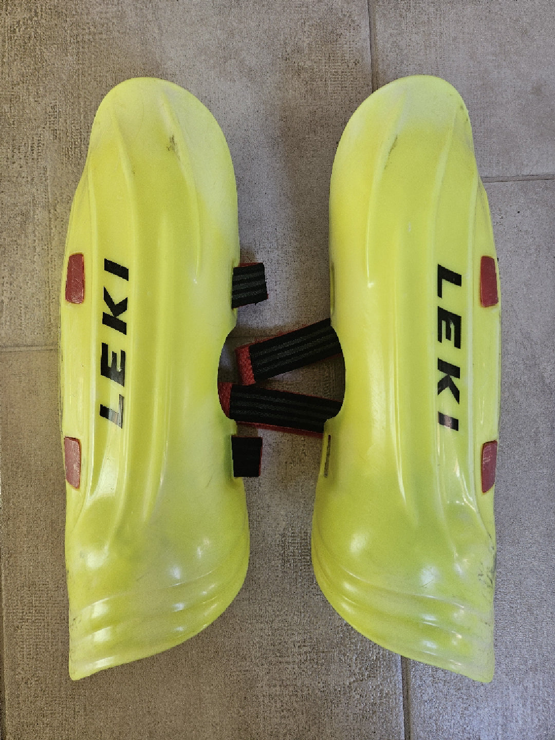 parastinchi Leki 38cm Usati